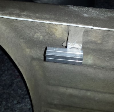 Halter Stoßstange.jpg