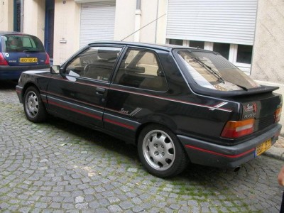 peugeot-309-coupe-02.jpg