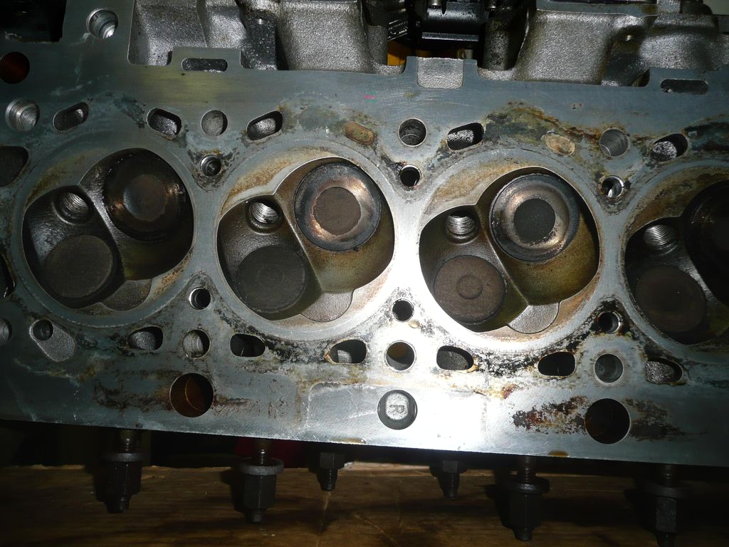 Zylinderkopf einigermassen gereinigt mit Kompressor und Benzin