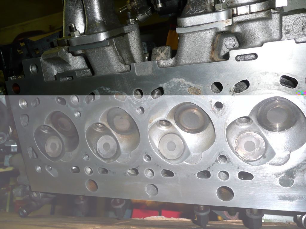 Zylinderkopf mit Herdplattenschaber gereinigt und mit Scotch abpoliert