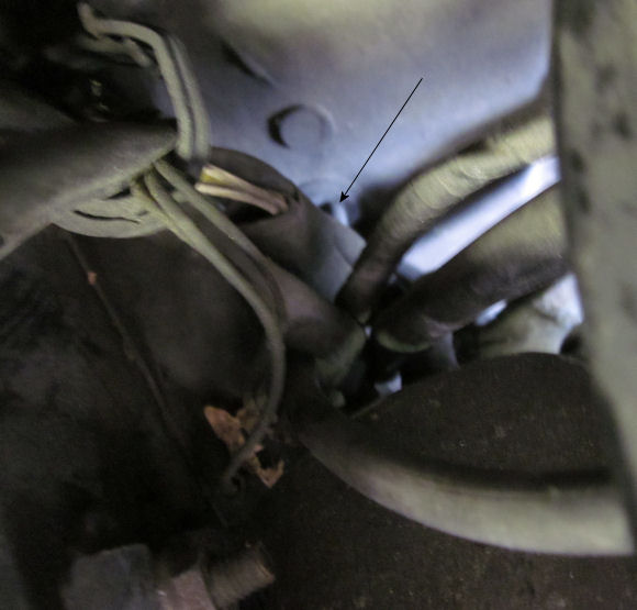 Durch das Loch geht es in hoch zum Schiebedach.