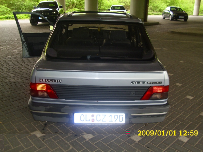 Peugeot 309 006.jpg