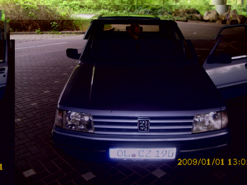 Peugeot 309 010.jpg